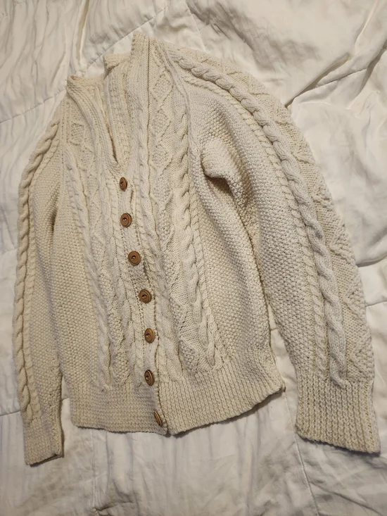 HANDMADE Cable Knit Button-Front Sweater Cardigan - Picture 4 of 11